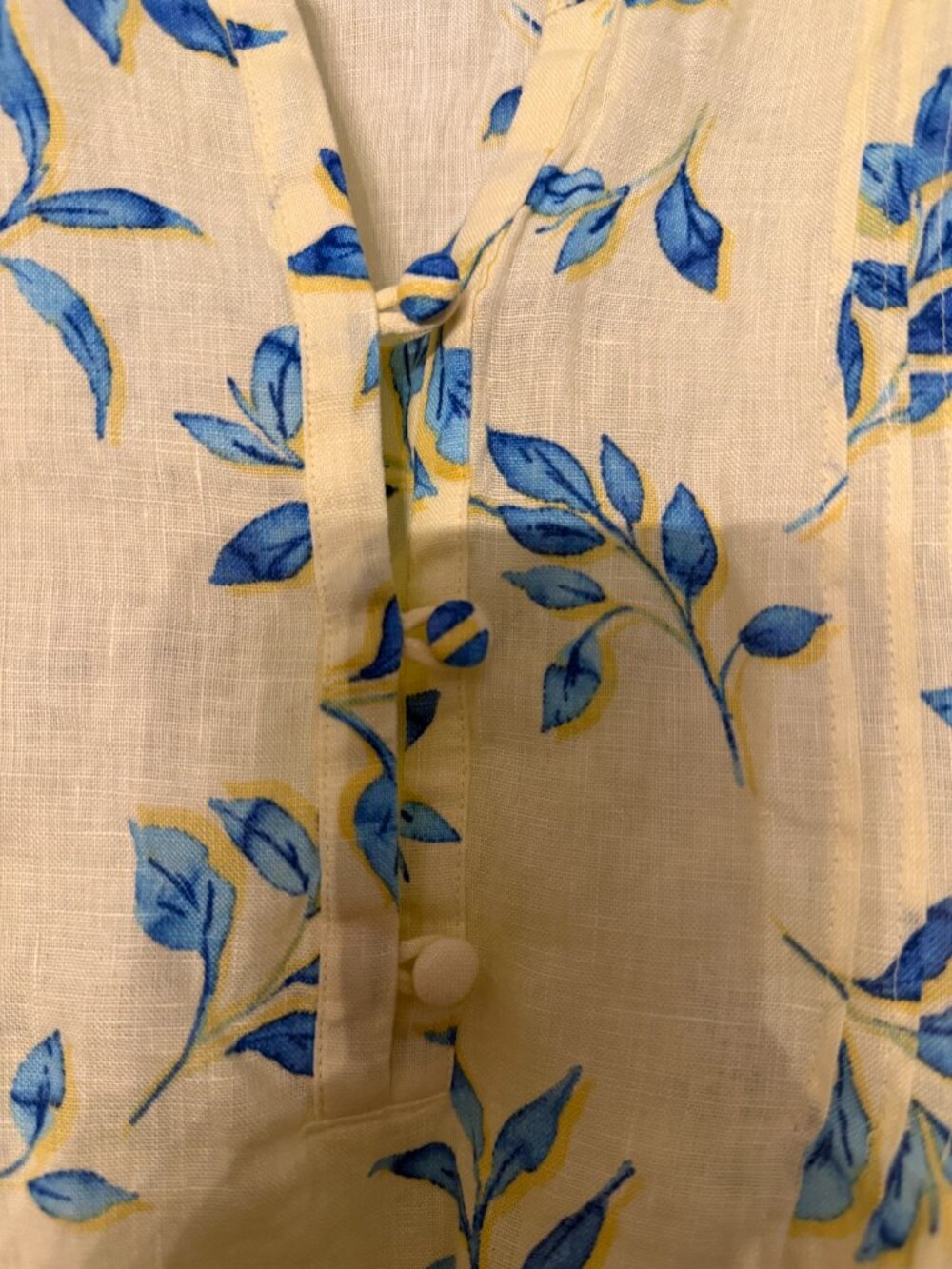 J. Jill Love Linen Floral Pintuck Top Women’s sz M Yellow Blue Coastal Boho - Picture 6 of 8